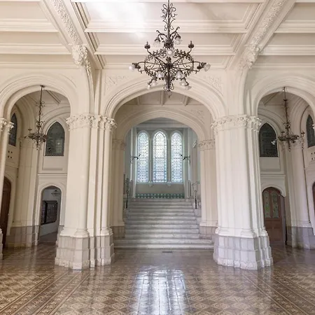 Le Chateau Vallombrosa By Halldis Apartamento